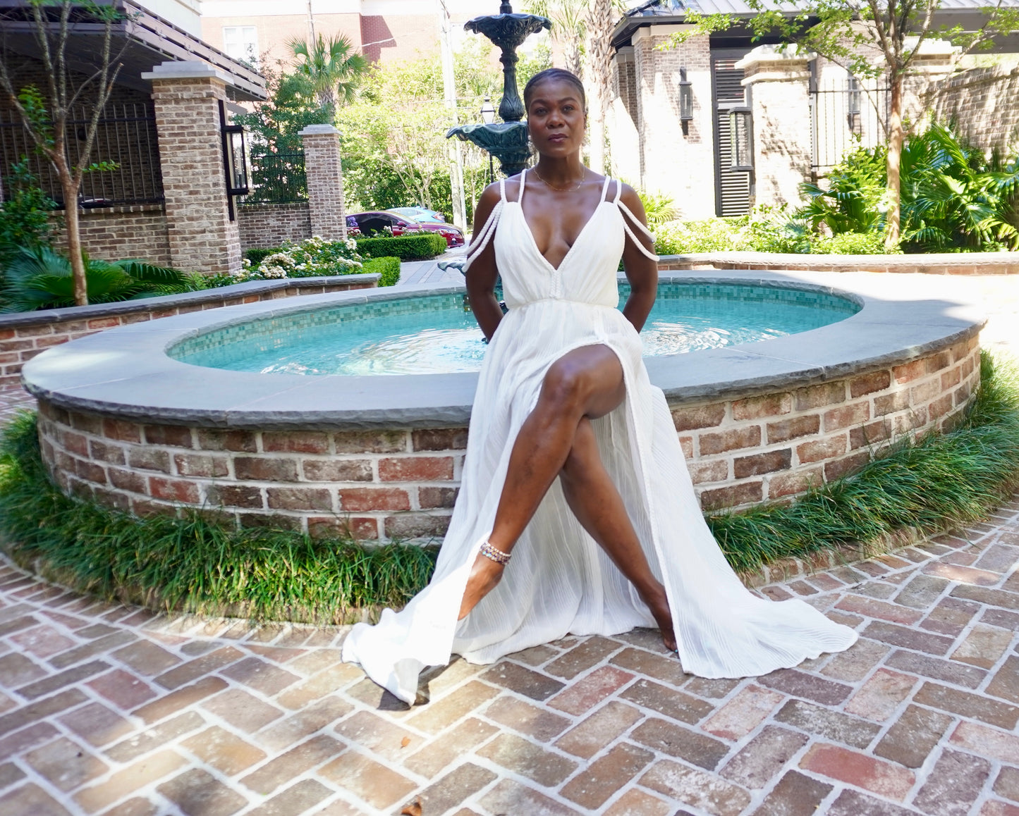 LET’S CHAIN AROUND MAXI DRESS