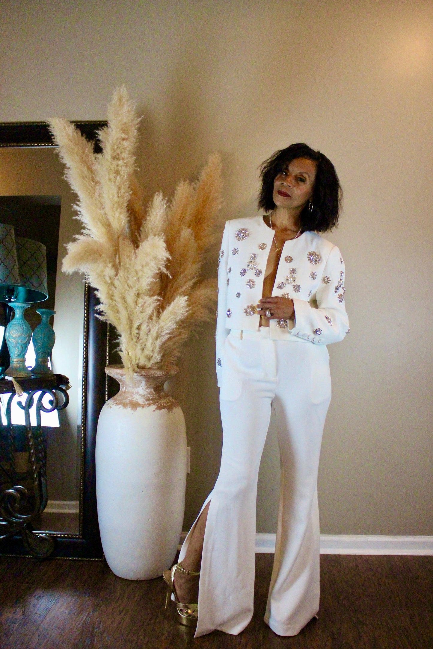 WHITE CRYSTAL PEARL PANTS SET