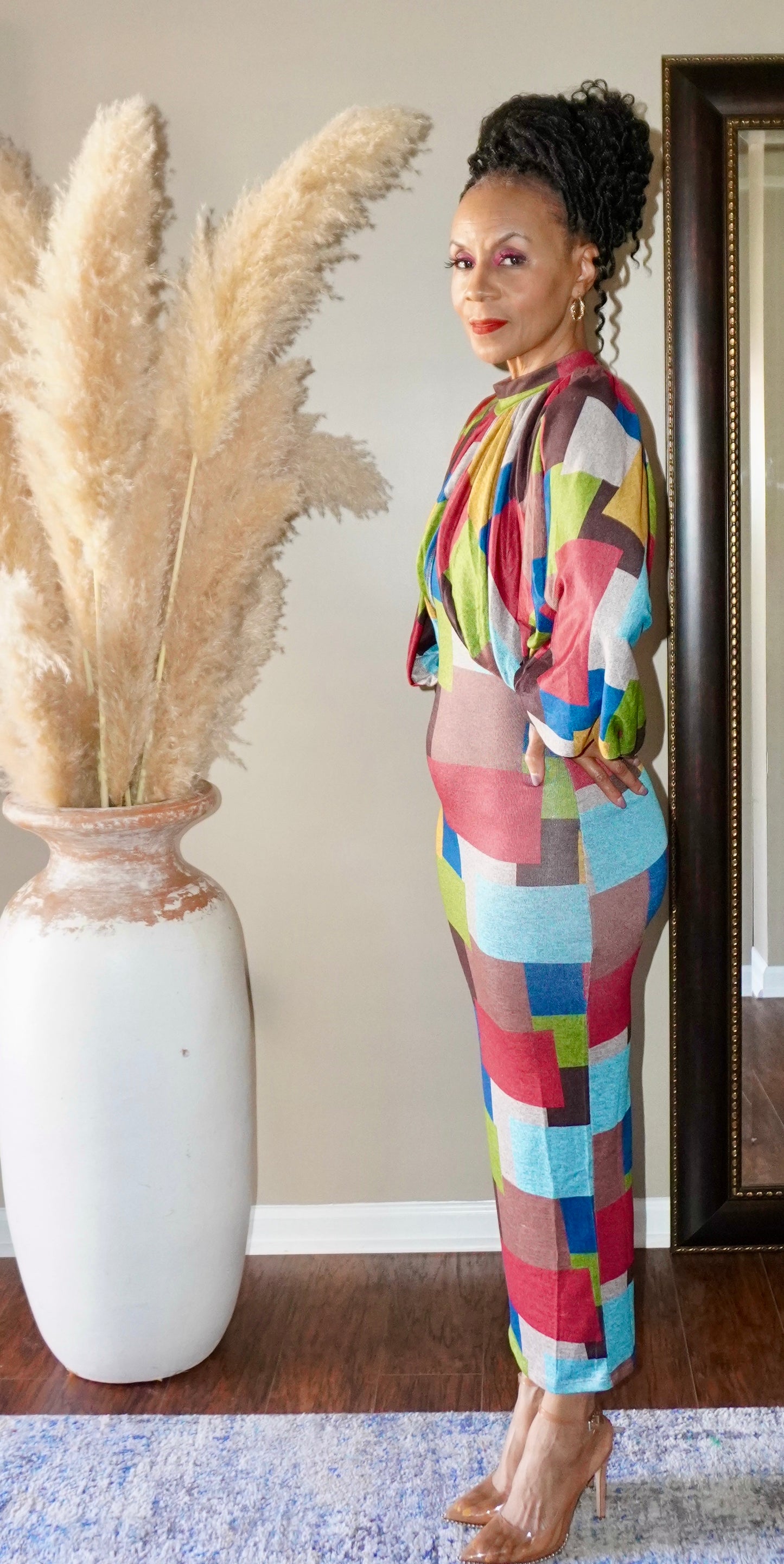 DRESS OF MANY COLORS 